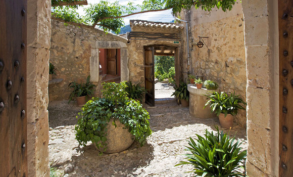 Preview finca es castell 16