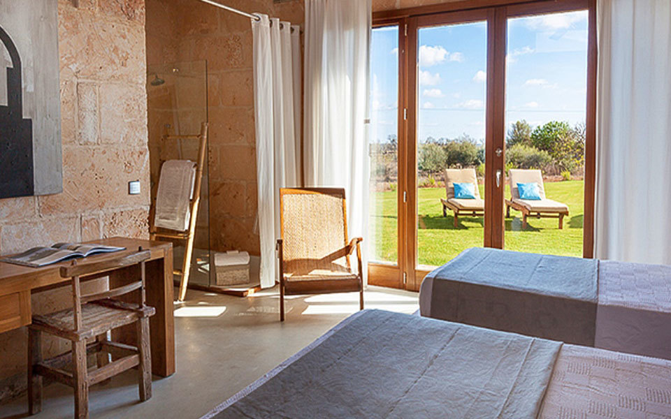 Habitación con acceso al exterior